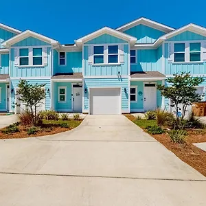 https://blue-moon-by-the-sea.panamacity-beachhotels.com
